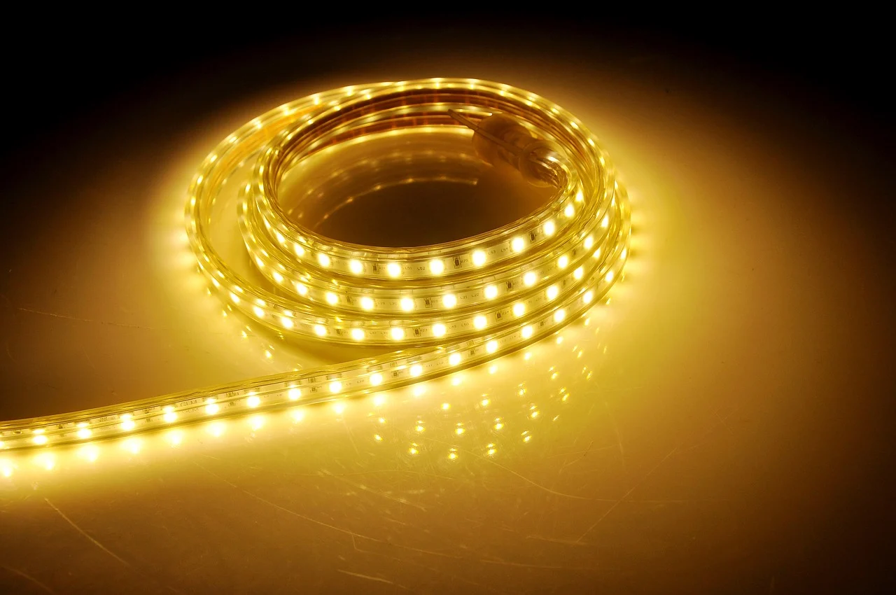 12V vs. 24V: What’s the Difference Between LED Strip Lights?